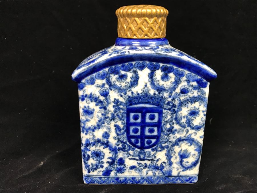 Vintage JUWC Porcelain Blue And White Flask Made In The People Repubic Of China