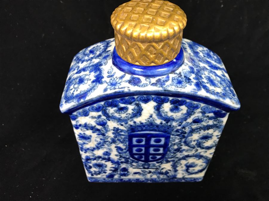 Vintage JUWC Porcelain Blue And White Flask Made In The People Repubic Of China [Photo 3]