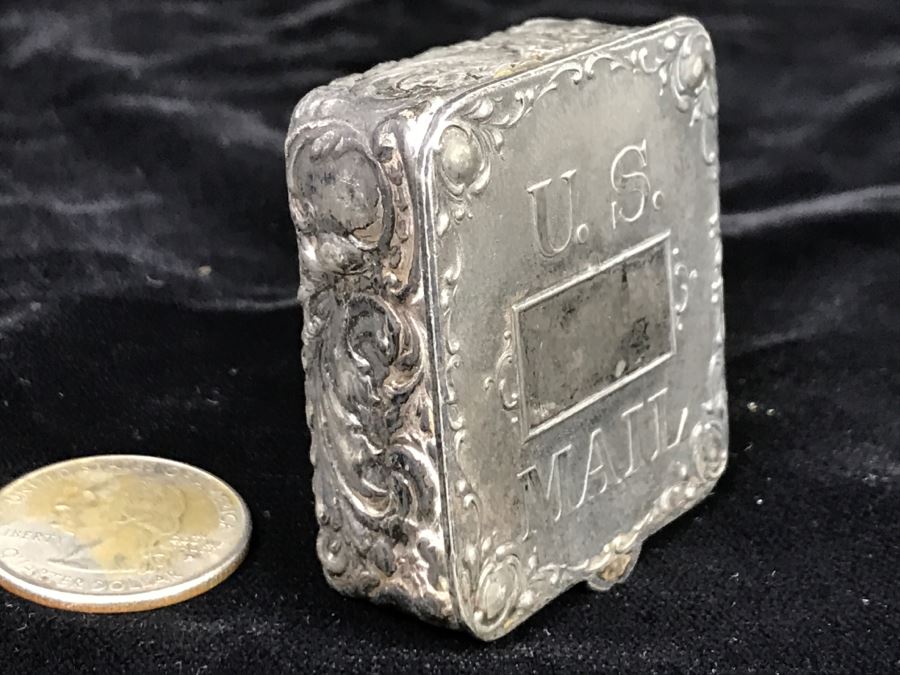 Vintage Metal Case With U.S. Mail On Front [Photo 1]