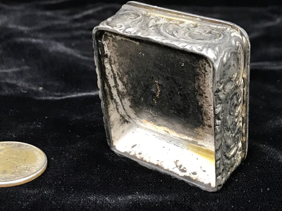 Vintage Metal Case With U.S. Mail On Front [Photo 4]