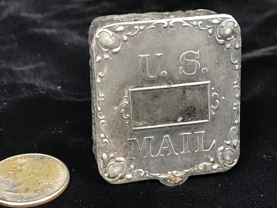 Vintage Metal Case With U.S. Mail On Front [Photo 3]