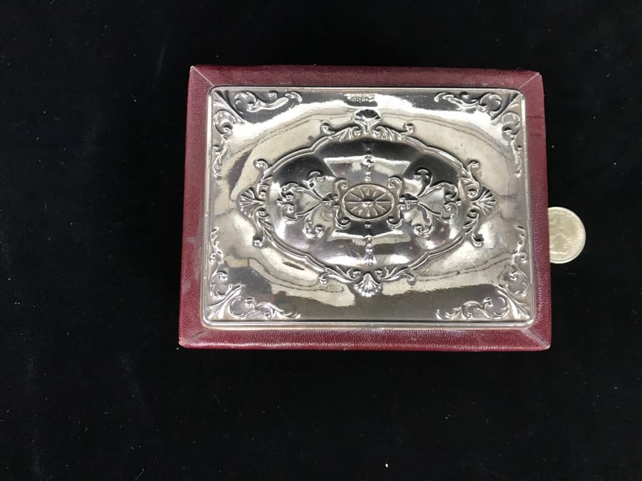 Box With 999 Repoussé Silver Top