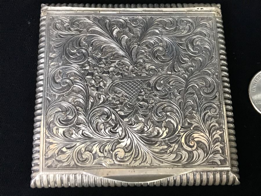 Vintage Chased 800 Silver Compact Case 90.5g [Photo 1]