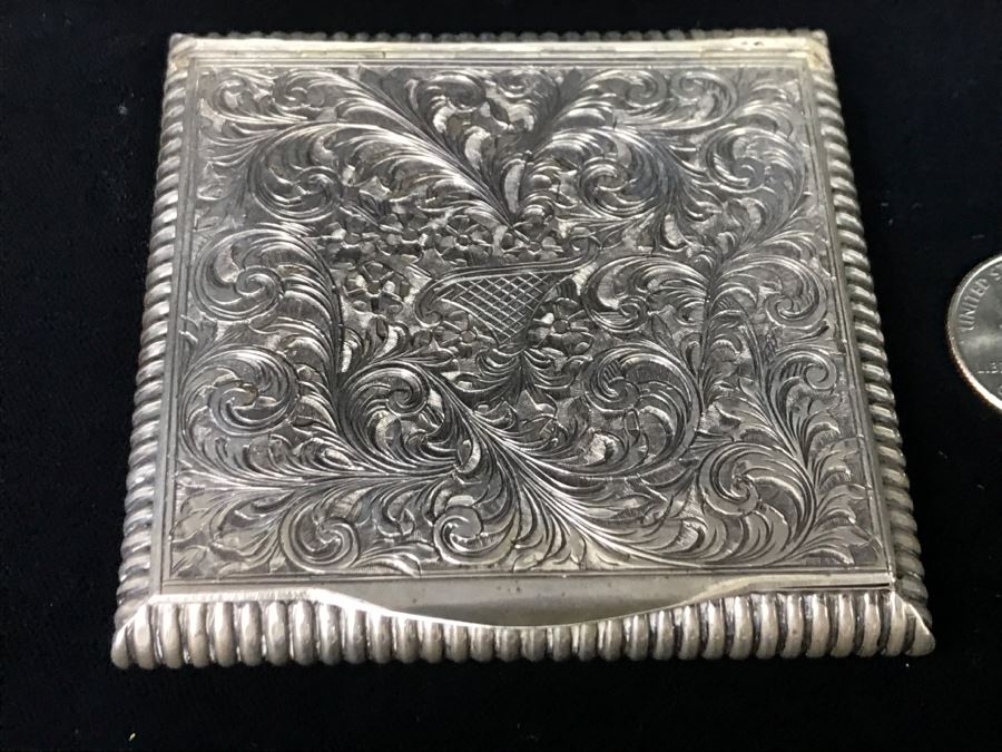 Vintage Chased 800 Silver Compact Case 90.5g [Photo 2]
