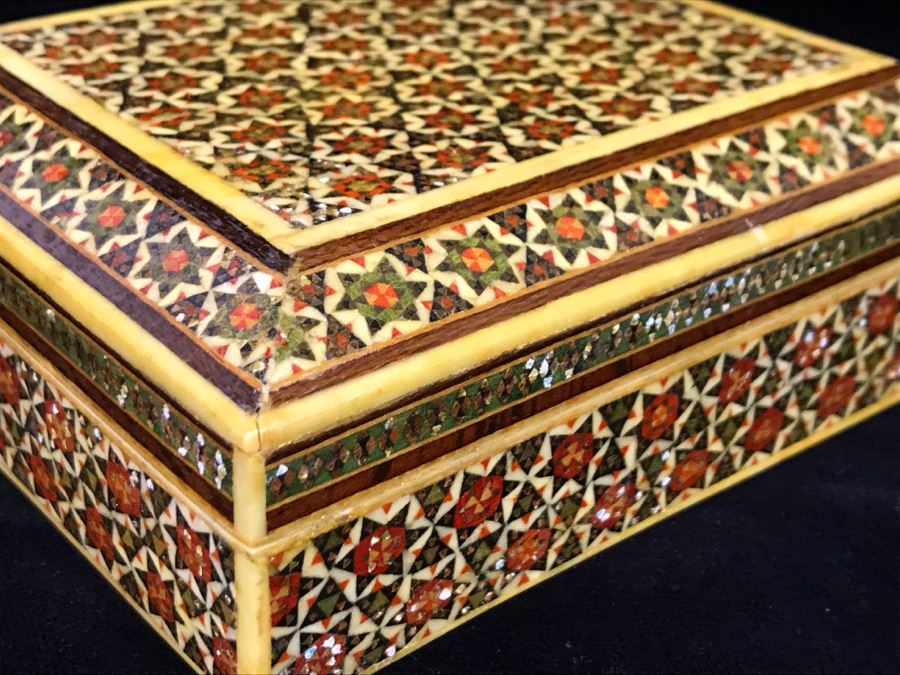 Detailed Inlaid Rectangular Box And Carved Round Wooden Trinket Box [Photo 10]