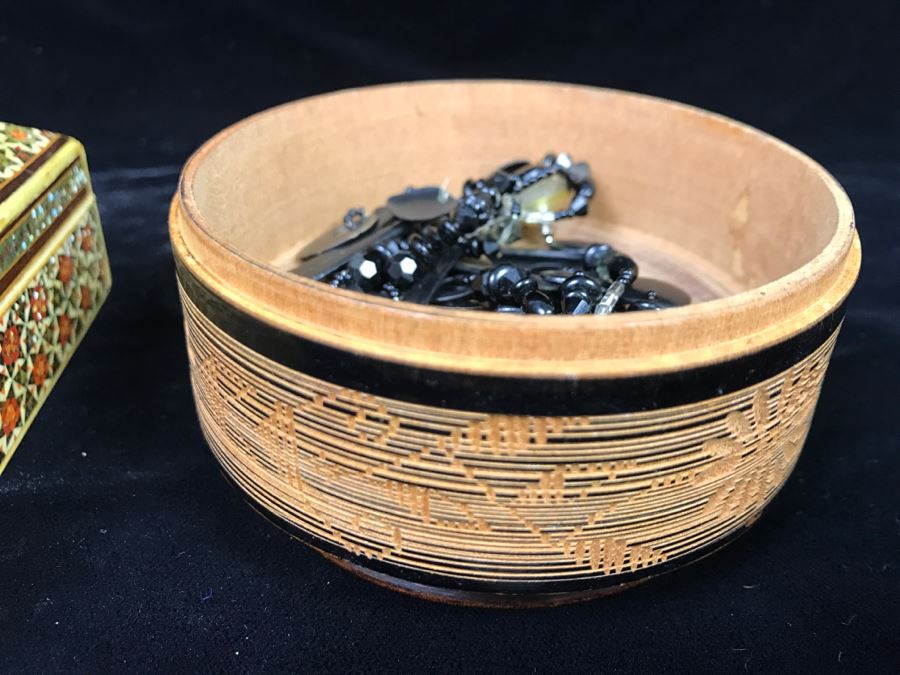 Detailed Inlaid Rectangular Box And Carved Round Wooden Trinket Box [Photo 18]