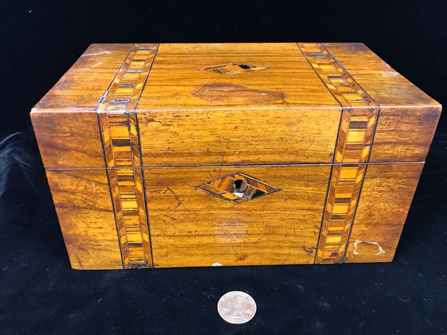 Stunning Antique Inlaid Wooden Tea Box With Geometric Patterns