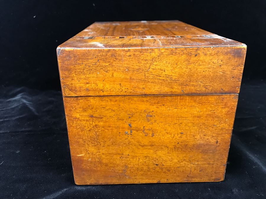 Stunning Antique Inlaid Wooden Tea Box With Geometric Patterns [Photo 11]