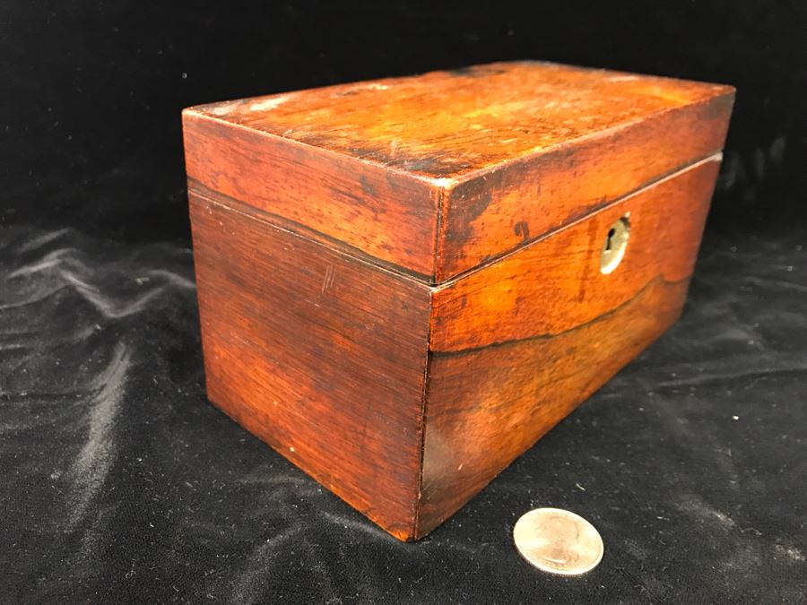 Antique Wooden Tea Box [Photo 5]