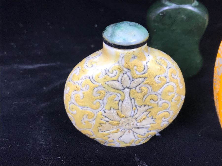 Collection Of (5) Chinese Snuff Bottles [Photo 12]
