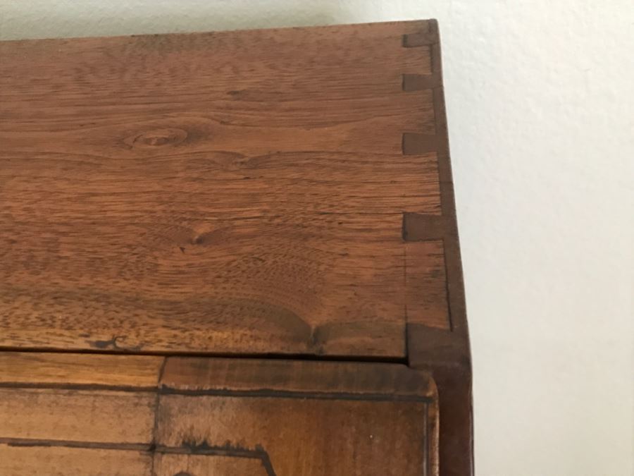 Antique 1750-1760 Handmade Inlaid Maple And Walnut Slant Lid Desk With Multiple Drawers Desk Chippendale Period From Boston Salem Area Of MA [Photo 6]