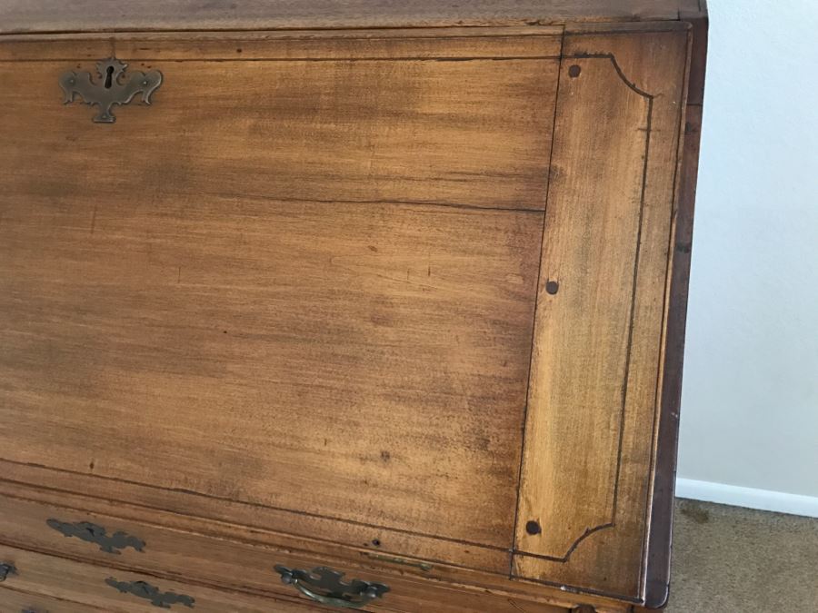 Antique 1750-1760 Handmade Inlaid Maple And Walnut Slant Lid Desk With Multiple Drawers Desk Chippendale Period From Boston Salem Area Of MA [Photo 13]