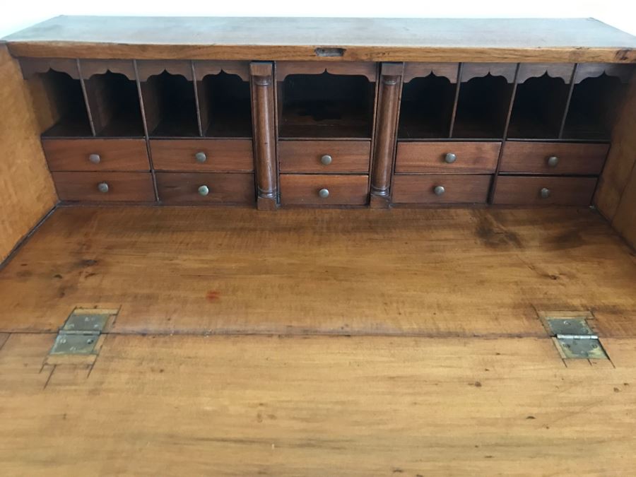 Antique 1750-1760 Handmade Inlaid Maple And Walnut Slant Lid Desk With Multiple Drawers Desk Chippendale Period From Boston Salem Area Of MA [Photo 12]