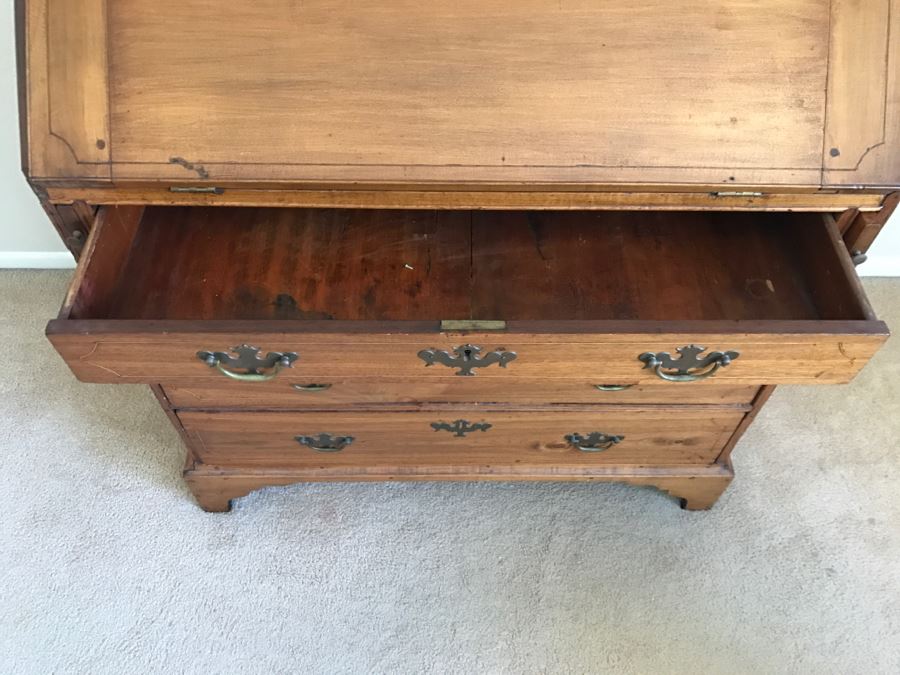 Antique 1750-1760 Handmade Inlaid Maple And Walnut Slant Lid Desk With Multiple Drawers Desk Chippendale Period From Boston Salem Area Of MA [Photo 14]