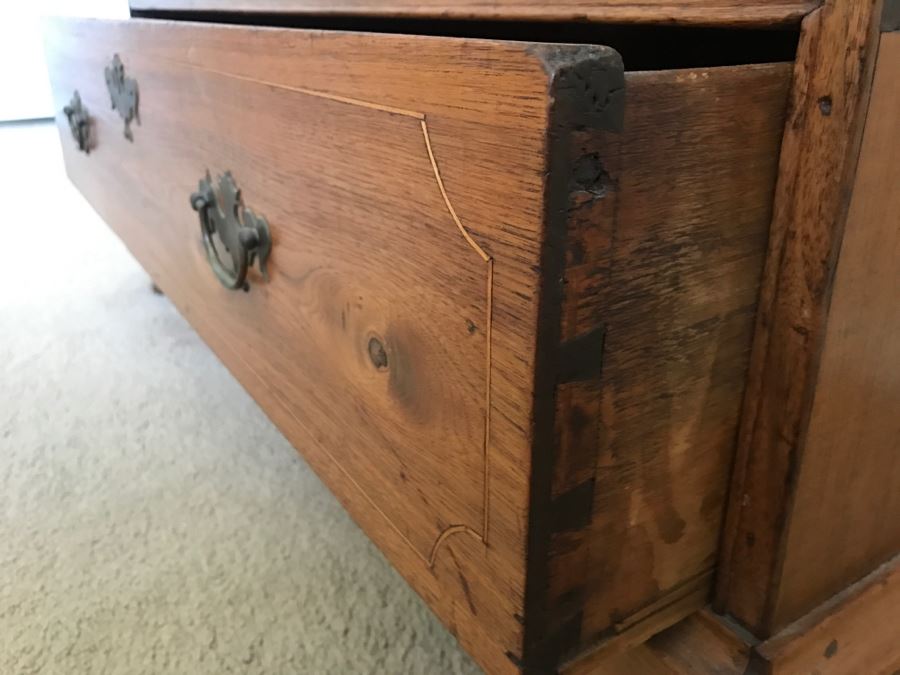 Antique 1750-1760 Handmade Inlaid Maple And Walnut Slant Lid Desk With Multiple Drawers Desk Chippendale Period From Boston Salem Area Of MA [Photo 18]