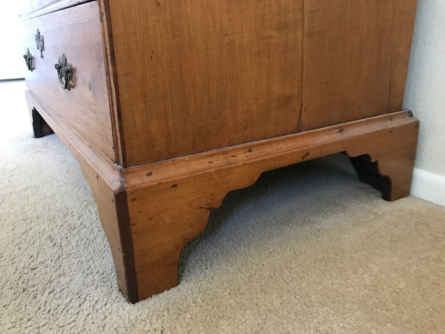 Antique 1750-1760 Handmade Inlaid Maple And Walnut Slant Lid Desk With Multiple Drawers Desk Chippendale Period From Boston Salem Area Of MA [Photo 19]