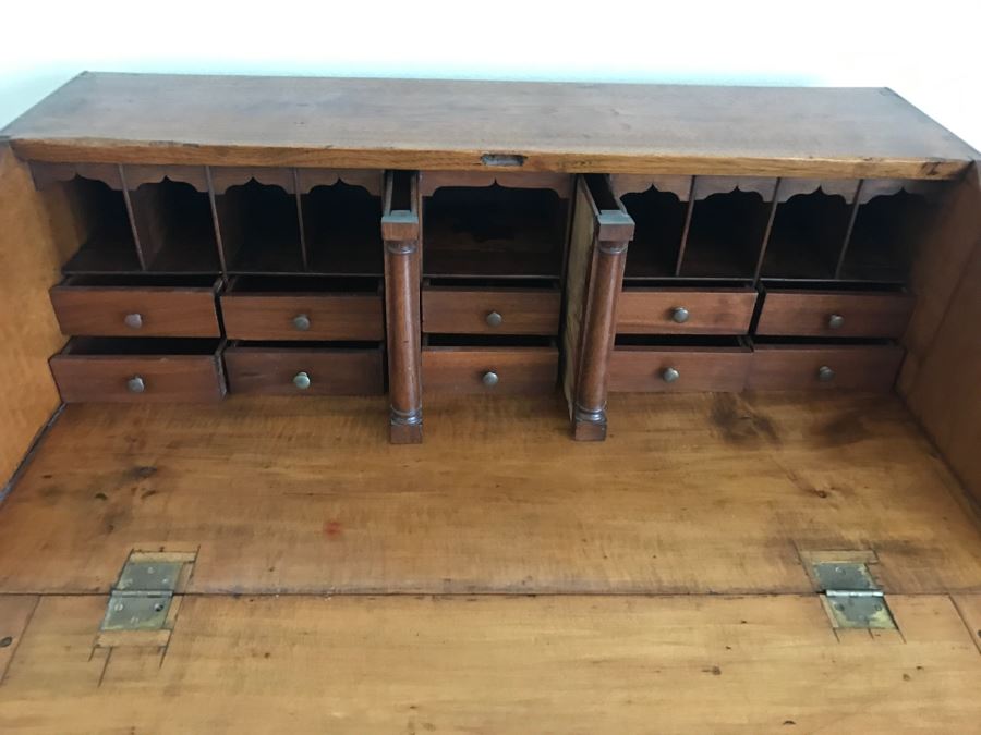 Antique 1750-1760 Handmade Inlaid Maple And Walnut Slant Lid Desk With Multiple Drawers Desk Chippendale Period From Boston Salem Area Of MA [Photo 10]