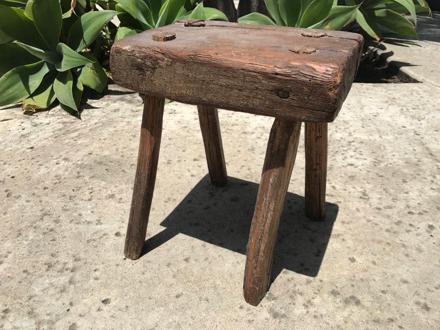 Primitive Handmade Milking Stool [Photo 6]