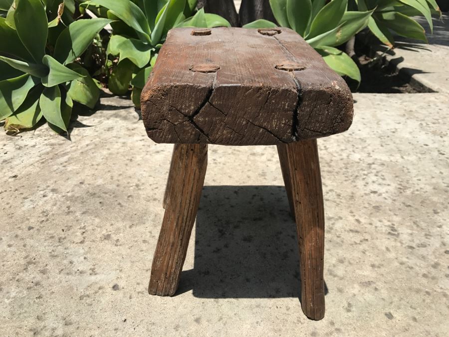 Primitive Handmade Milking Stool [Photo 5]