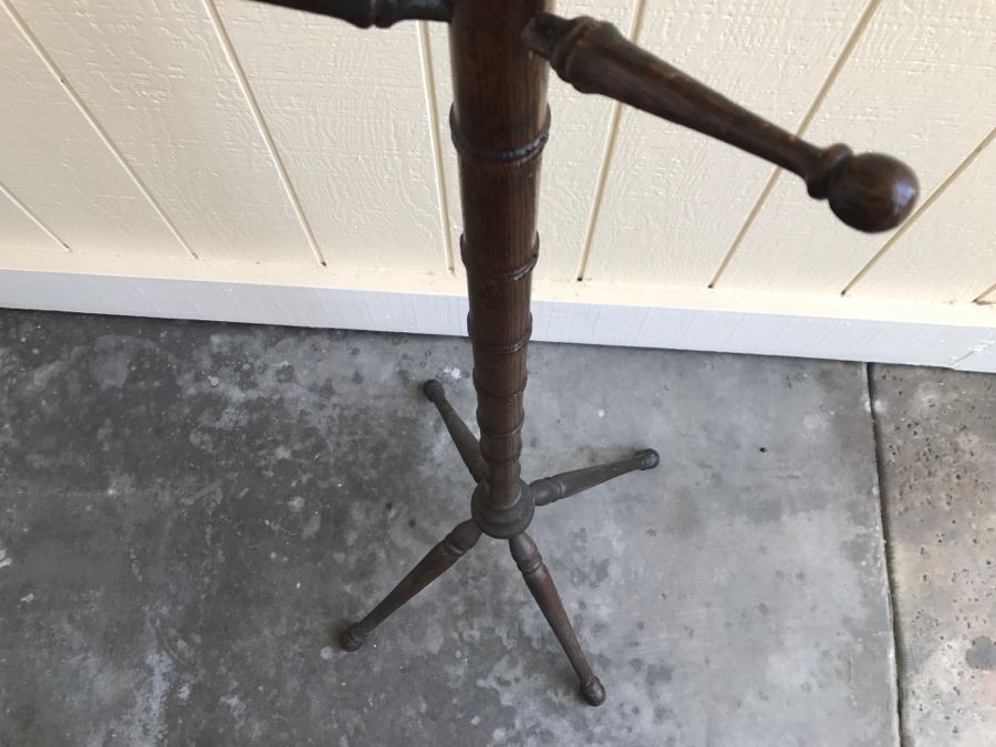 Vintage Wooden Coat Rack [Photo 8]