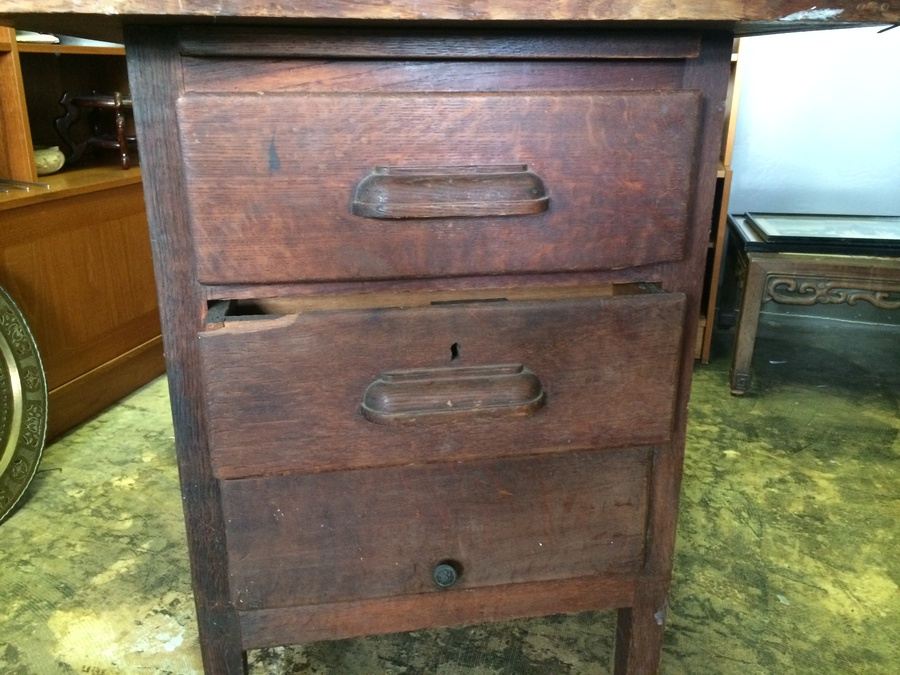 Vintage Belgium Butcher Block [Photo 4]