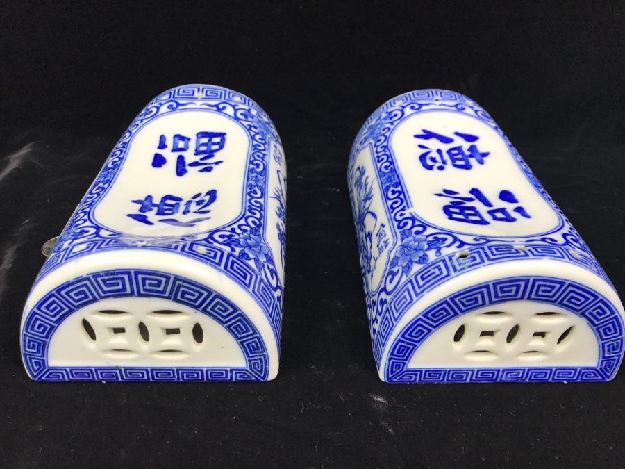 Pair Of Signed Chinese Porcelain Pillows Blue And White [Photo 7]