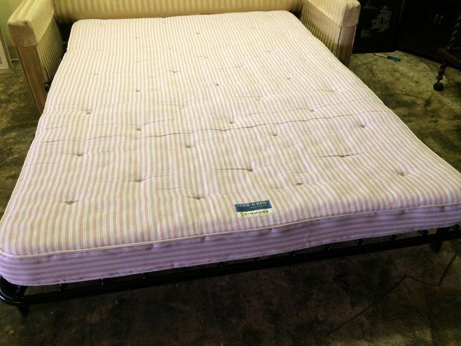 Simmons Hide-A-Bed Sleeper [Photo 3]