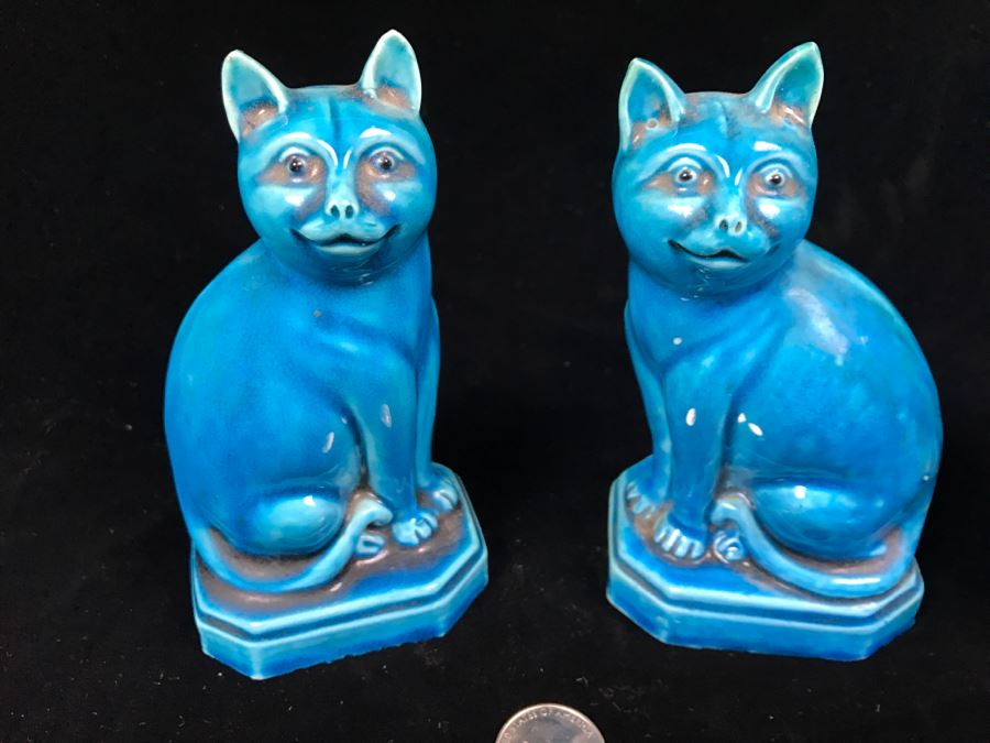 Pair Of Chinese Blue Glaze Cat Figurines [Photo 3]