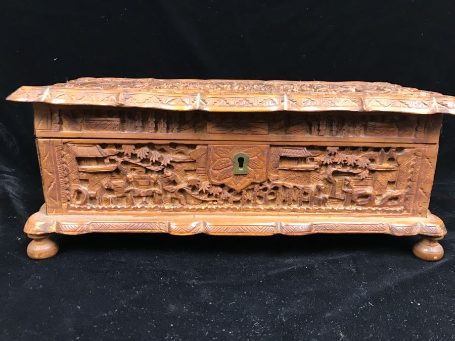 Intricately Relief Carved Wooden Asian Box [Photo 4]