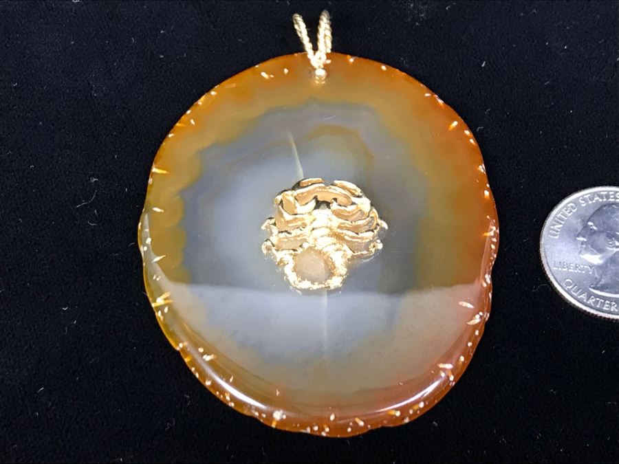 14K Yellow Gold Scorpion Mounted On Agate Stone Pendant [Photo 1]