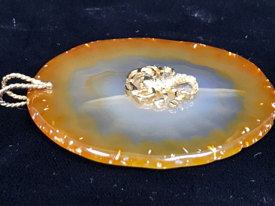14K Yellow Gold Scorpion Mounted On Agate Stone Pendant [Photo 6]