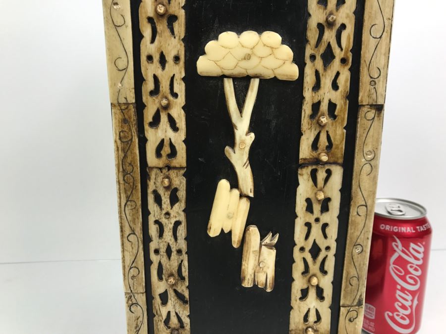 Chinese Wooden Jewelry Box With Bone Carved Embellishments [Photo 16]