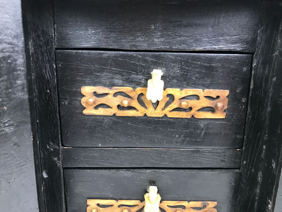 Chinese Wooden Jewelry Box With Bone Carved Embellishments [Photo 10]