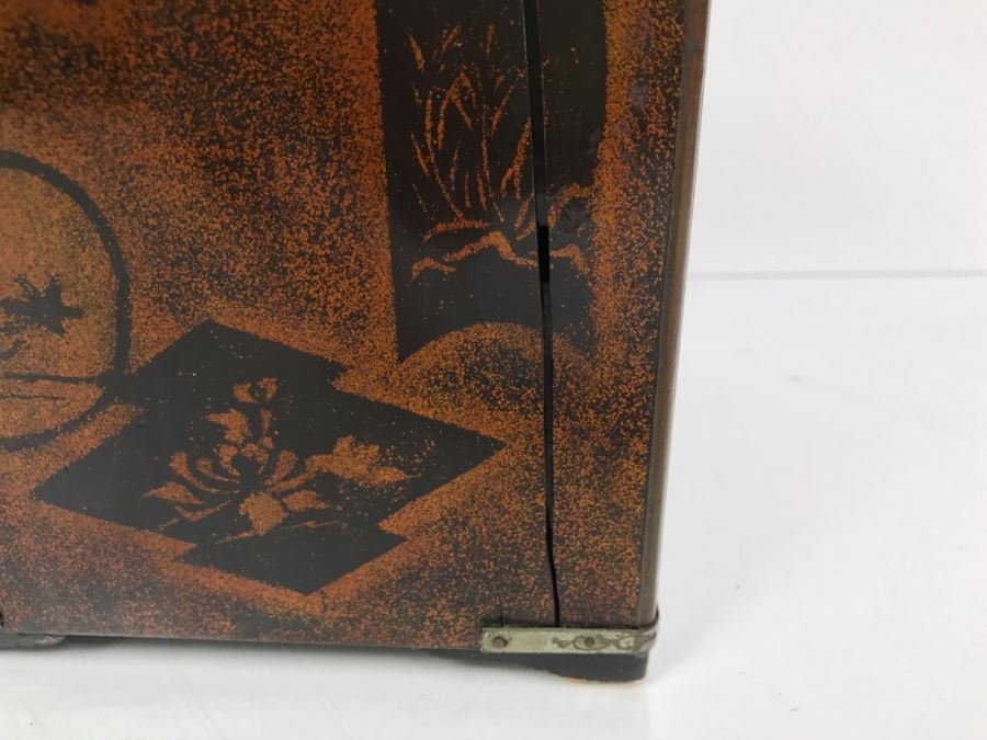 Antique Lacquer Asian Box With Rooster On Front - See Photos For Details [Photo 17]