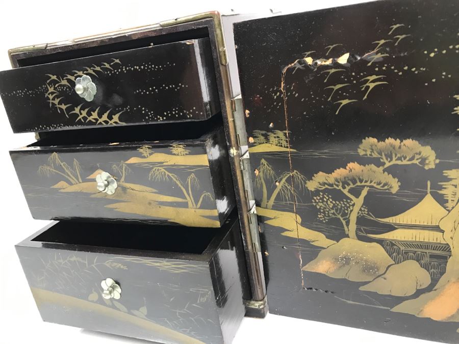 Antique Lacquer Asian Box With Rooster On Front - See Photos For Details [Photo 25]