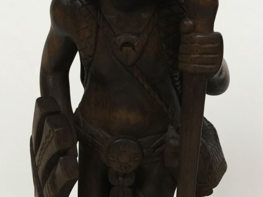 Pair Of Nicely Carved Figures Man Woman And Child With Dogs [Photo 11]