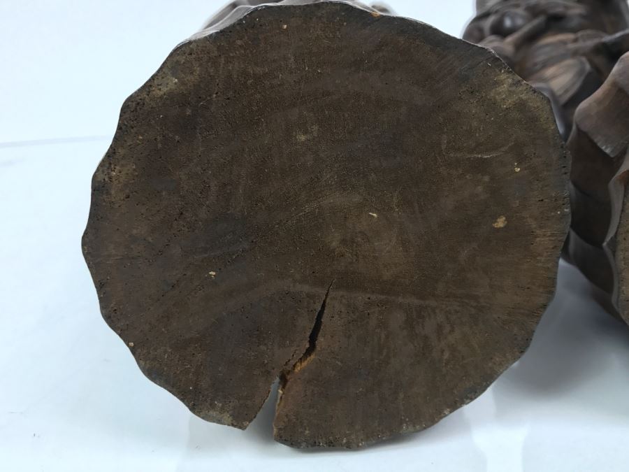 Pair Of Nicely Carved Figures Man Woman And Child With Dogs [Photo 24]