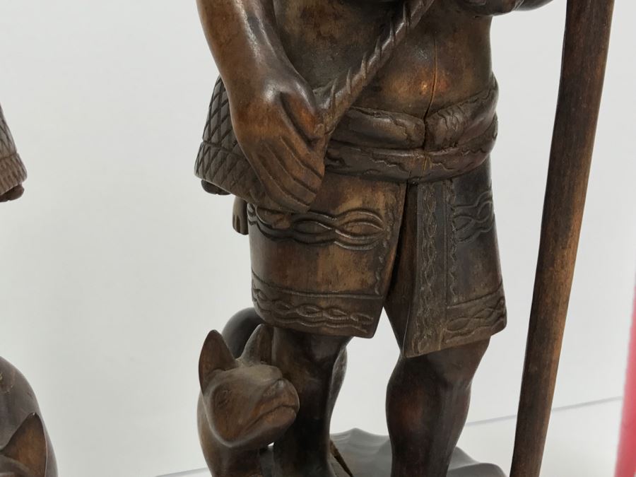 Pair Of Nicely Carved Figures Man Woman And Child With Dogs [Photo 16]