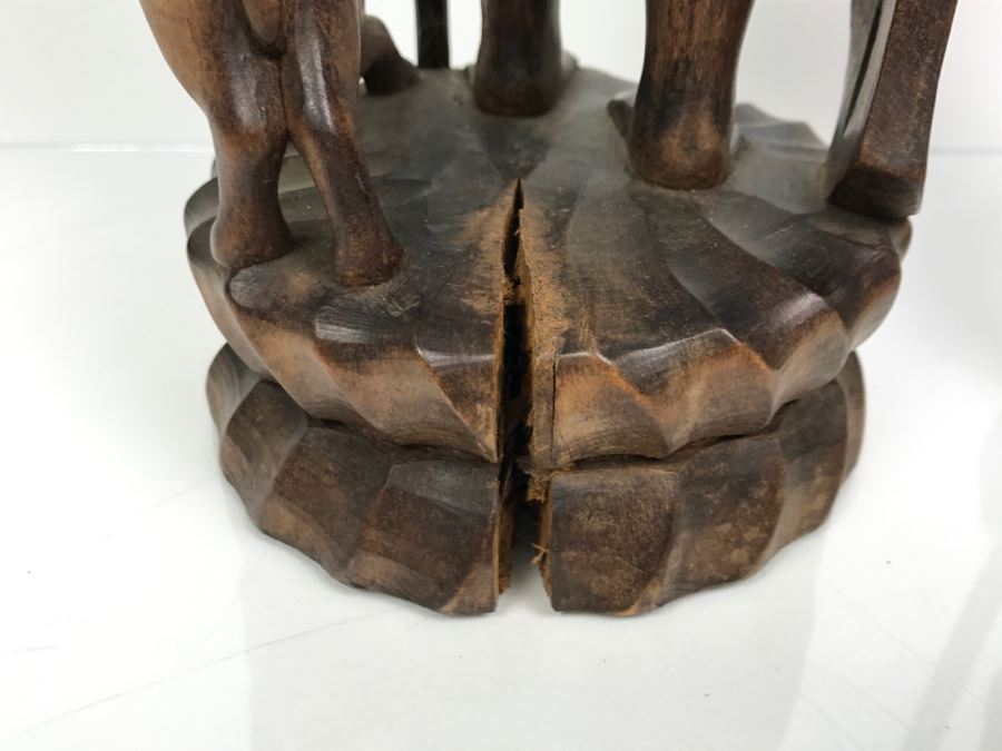 Pair Of Nicely Carved Figures Man Woman And Child With Dogs [Photo 21]