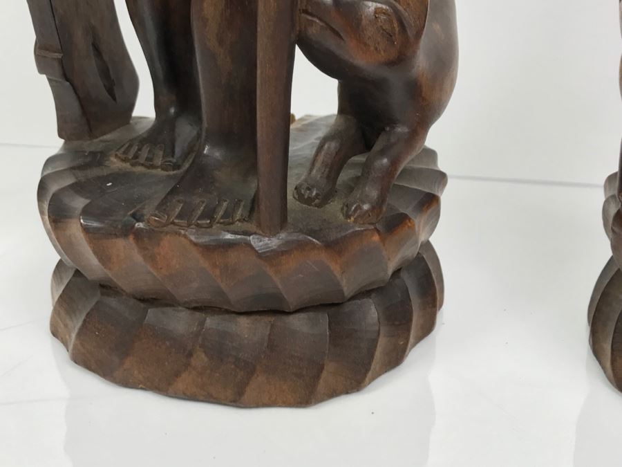 Pair Of Nicely Carved Figures Man Woman And Child With Dogs [Photo 14]