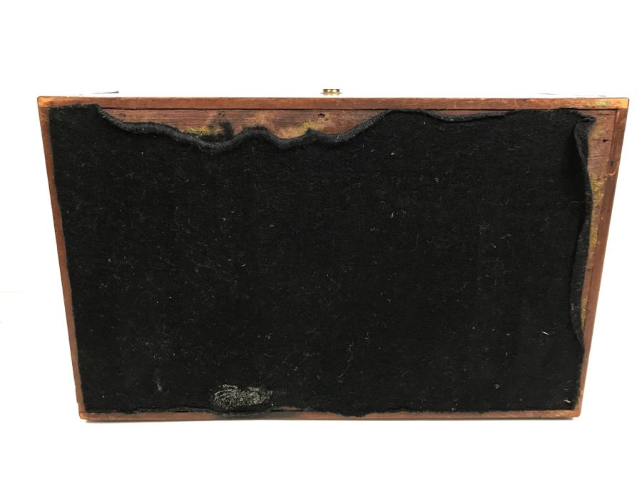 Antique Portable Writing Desk With Lockable Compartment Only Have Key To Lockable Compartment Inside [Photo 19]