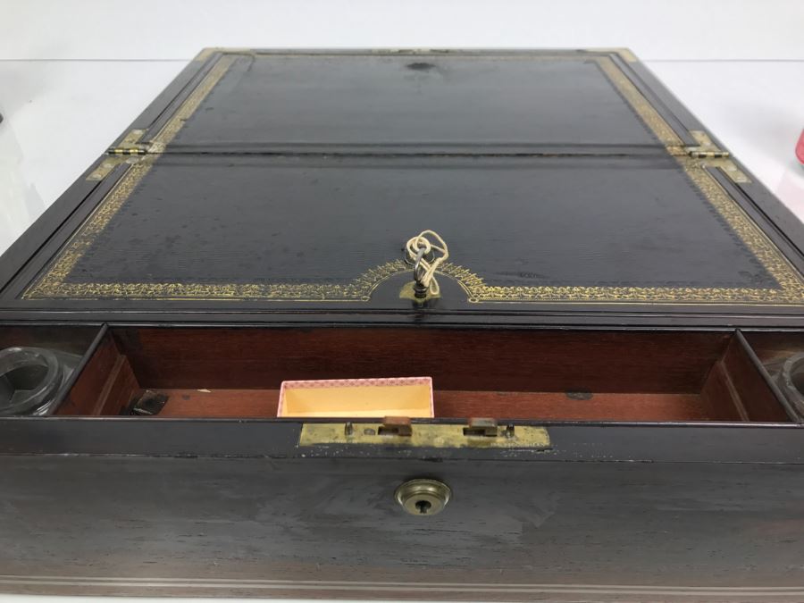 Antique Portable Writing Desk With Lockable Compartment Only Have Key To Lockable Compartment Inside [Photo 18]