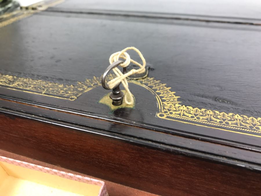 Antique Portable Writing Desk With Lockable Compartment Only Have Key To Lockable Compartment Inside [Photo 16]