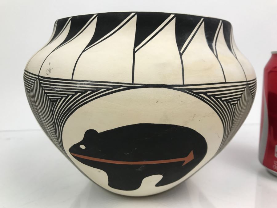 E.L. Chino Acoma NM Pottery [Photo 3]