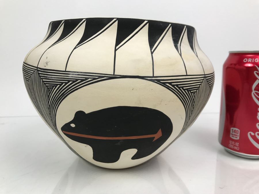 E.L. Chino Acoma NM Pottery