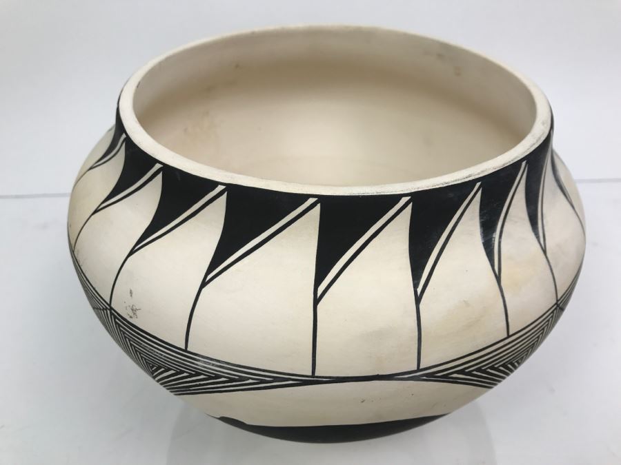 E.L. Chino Acoma NM Pottery [Photo 6]