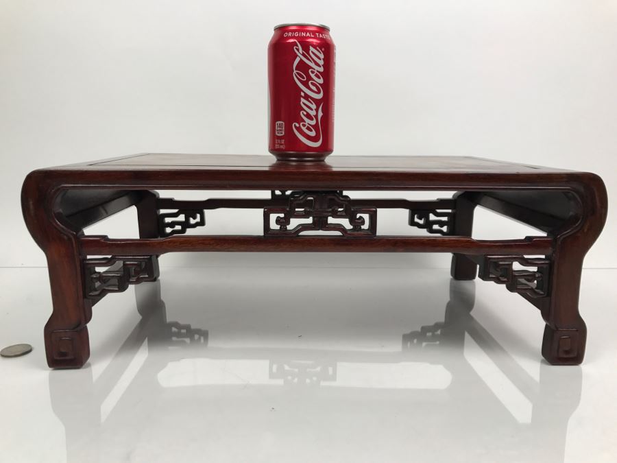 Chinese Rosewood Stand [Photo 1]