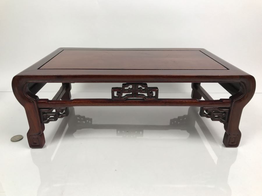 Chinese Rosewood Stand [Photo 2]
