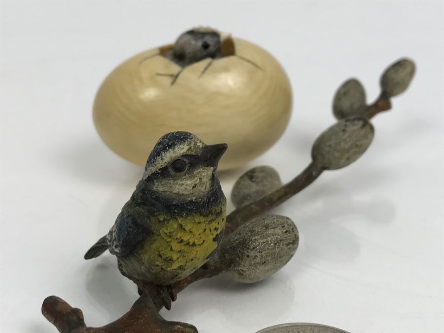 Signed Asian Carved Bird Hatching Out Of Egg And Vintage Metal Bird Figurine [Photo 11]