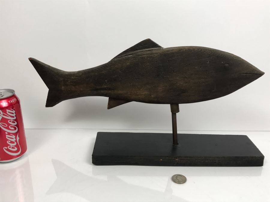 Primitive Carved Fish On Stand [Photo 1]